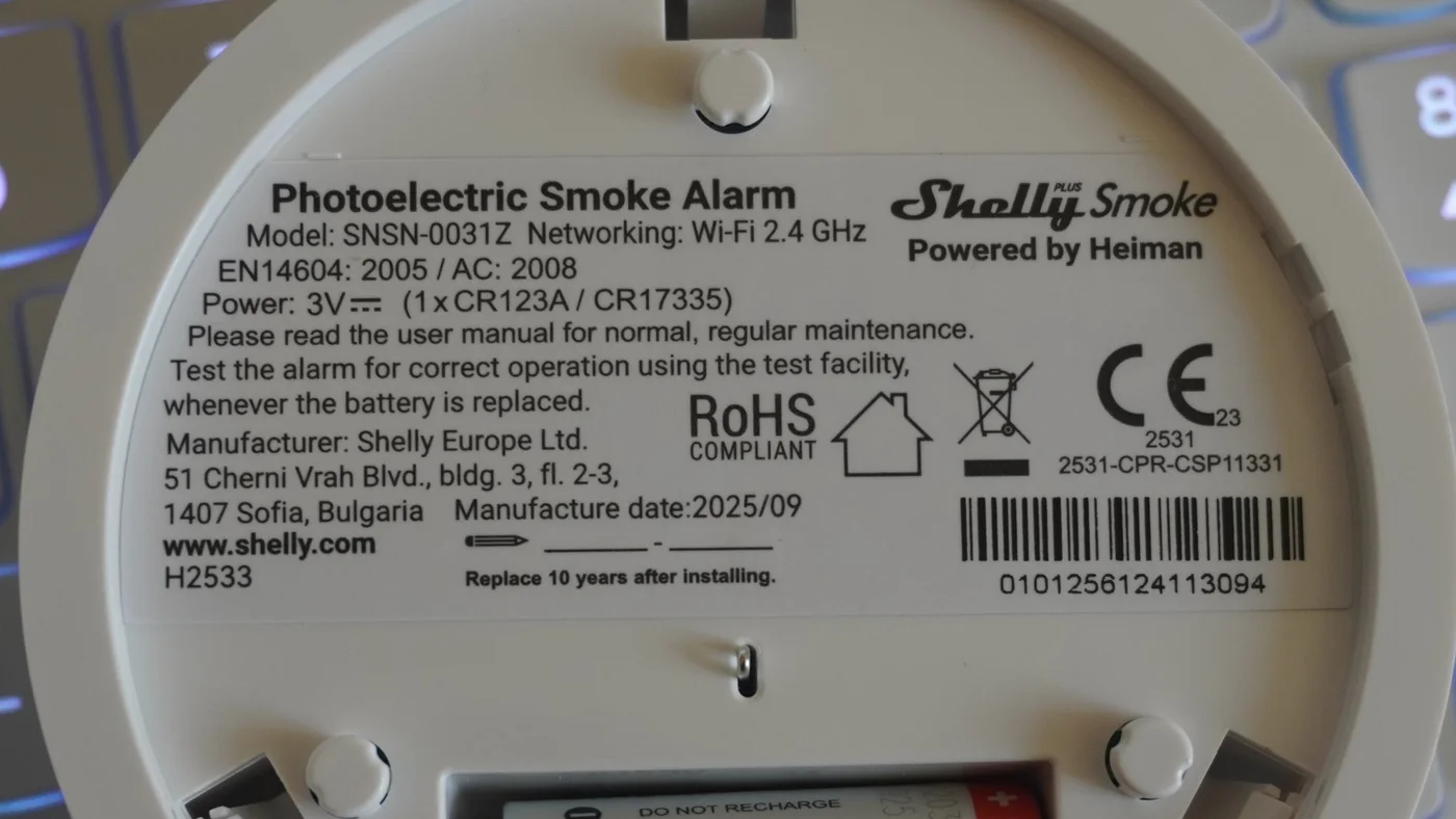 Shelly Plus Smoke dūmu detektora marķējums ar EN 14604 un CE